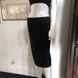 NWOT Jack by Bb Dakota Slim Black Pencil Midi Skirt - Medium